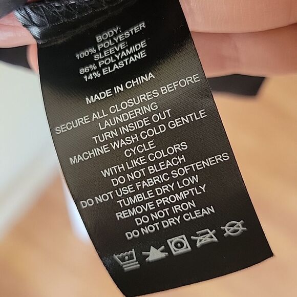 Hurley Women's Dress L Black Activewear Lightweight 1/4 Zip - Picture 8 of 8